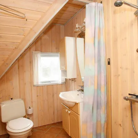 Four-bedroom Holiday In 12 Hals