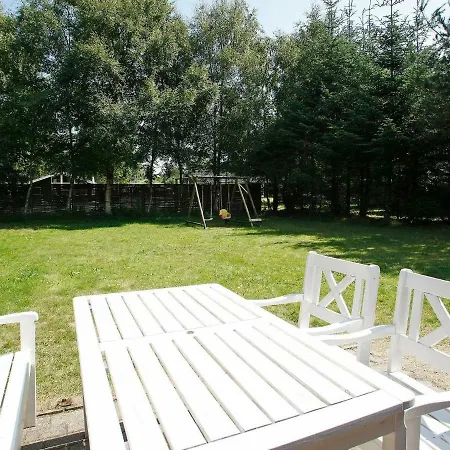 Four-bedroom Holiday In 12